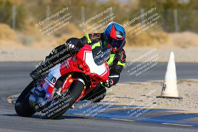 media/Jan-08-2022-SoCal Trackdays (Sat) [[1ec2777125]]/Turn 2 (150pm)/